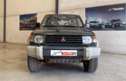 
										MITSUBISHI MONTERO full									