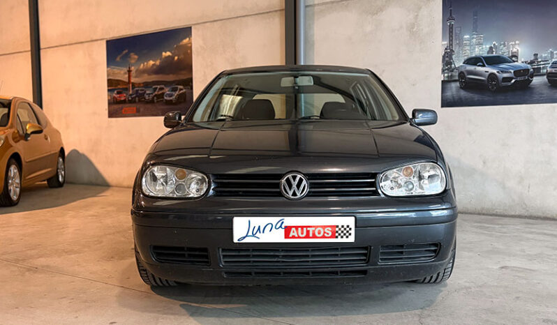 
								VOLKWAGEN GOLF full									