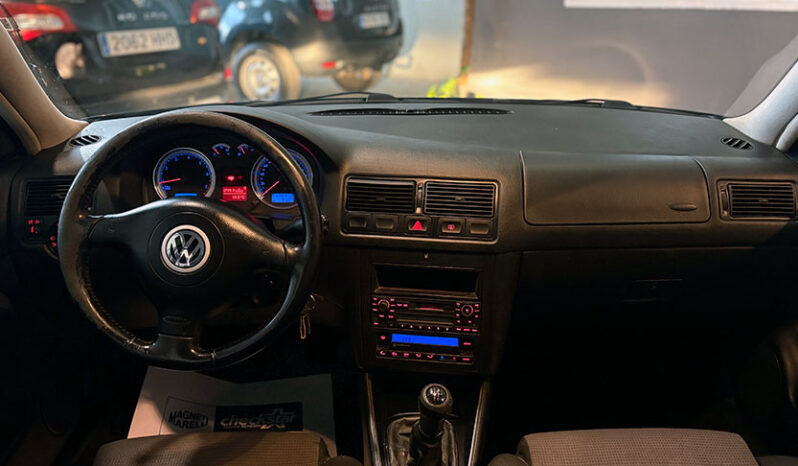 
								VOLKWAGEN GOLF full									