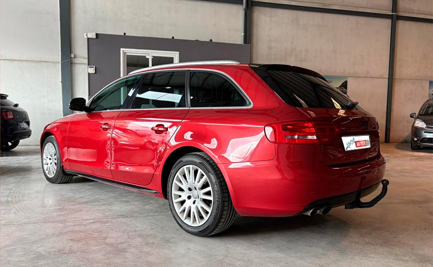 
								Audi A4 AVANT full									