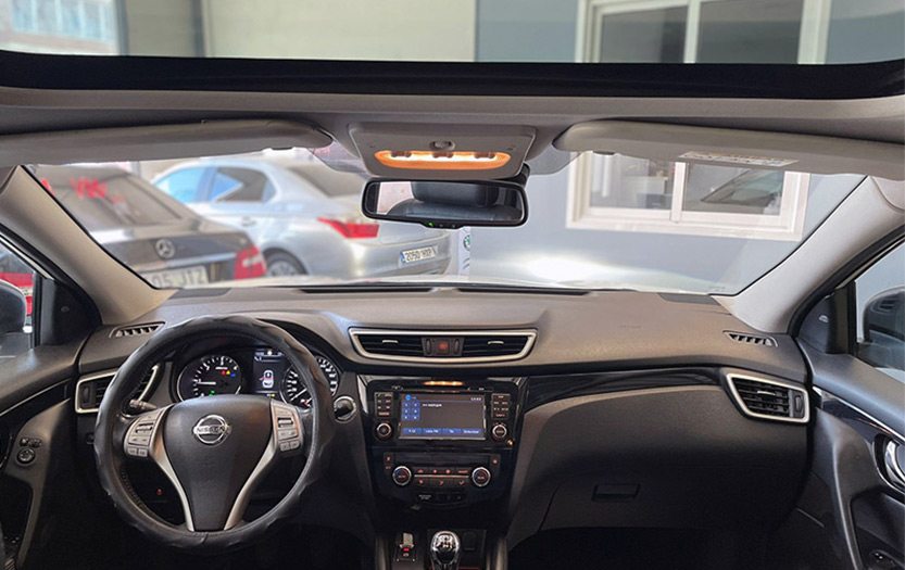 
								Nissan QashQai full									