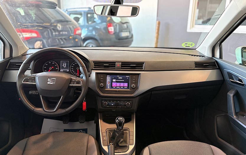 
								Seat Arona full									