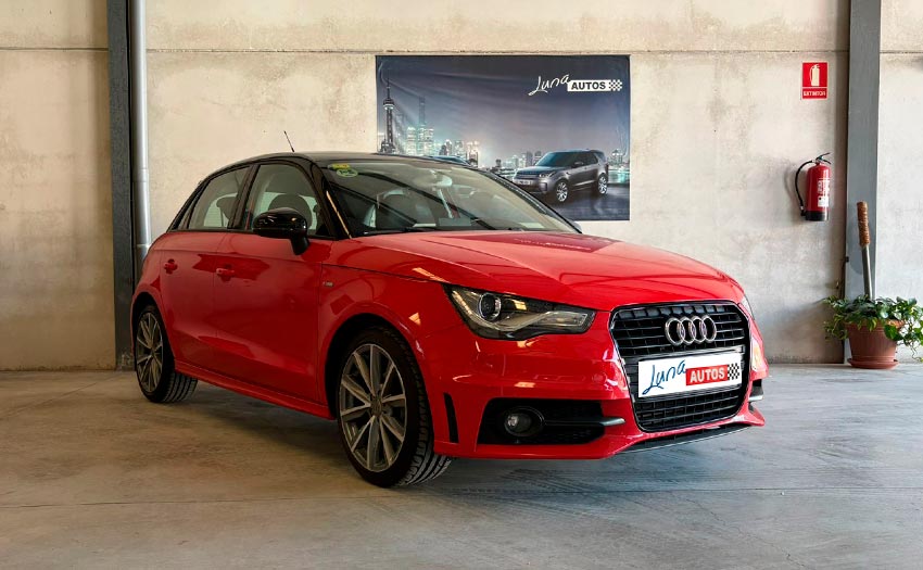 
								Audi A1 SPORTBACK full									