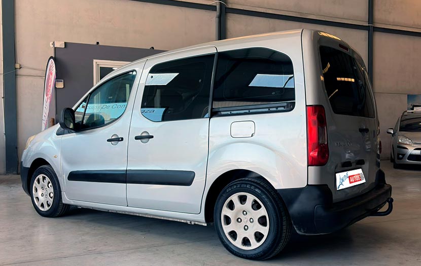 
								PEUGEO PARTNER full									